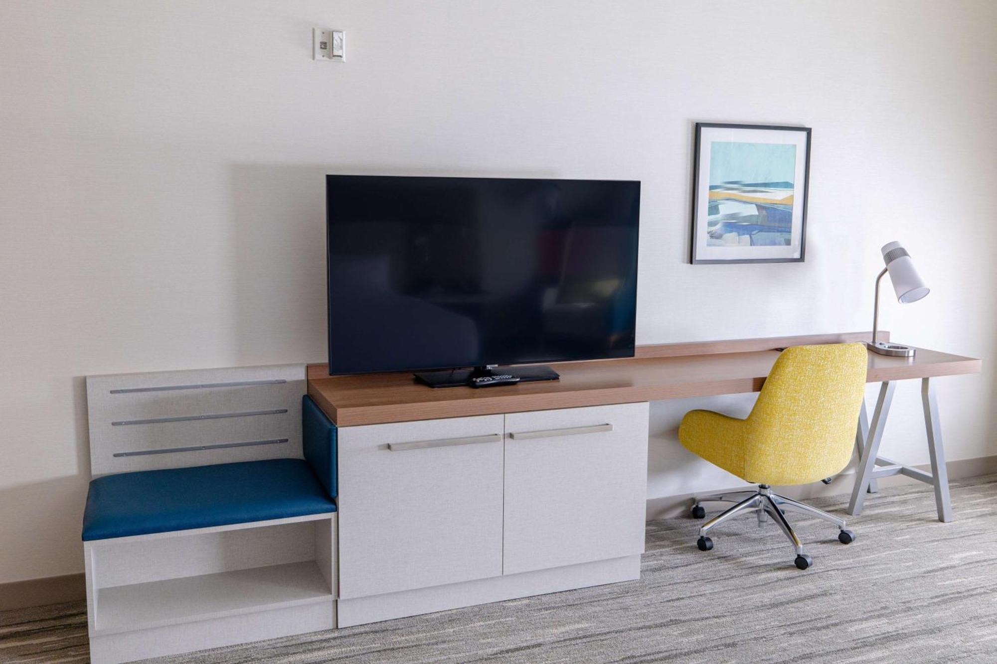 Hilton Garden Inn Lakewood Kültér fotó