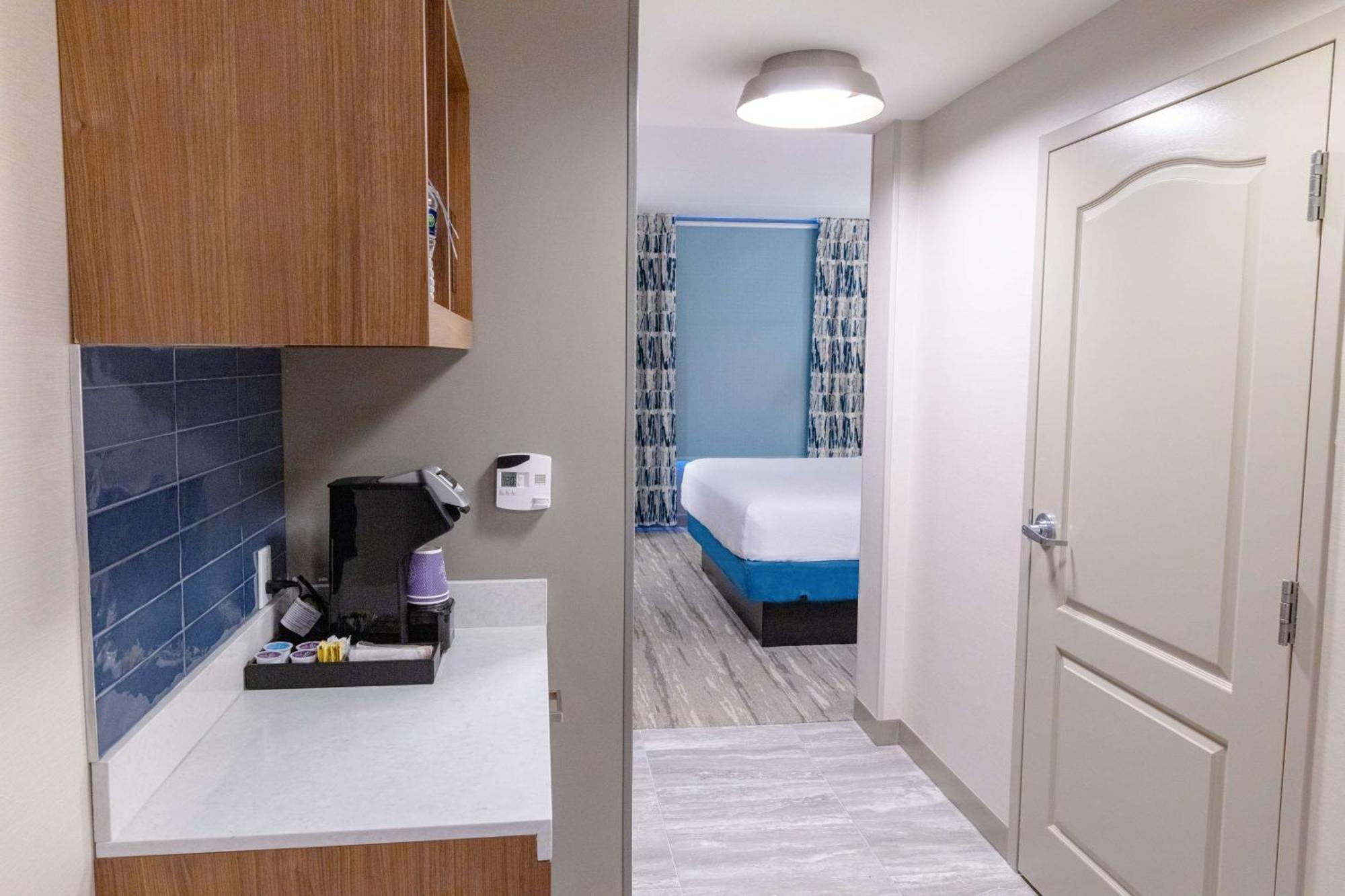 Hilton Garden Inn Lakewood Kültér fotó