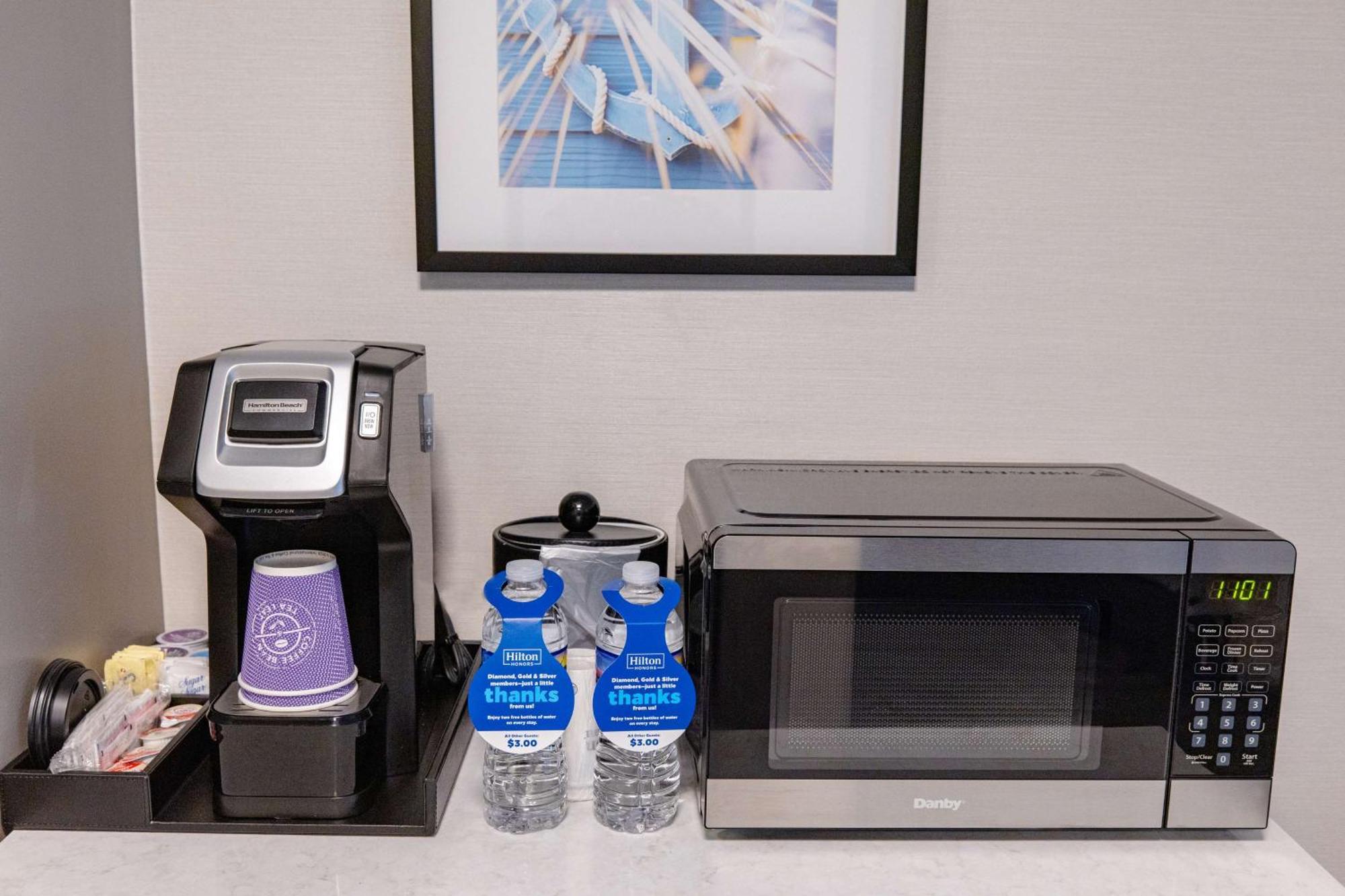 Hilton Garden Inn Lakewood Kültér fotó